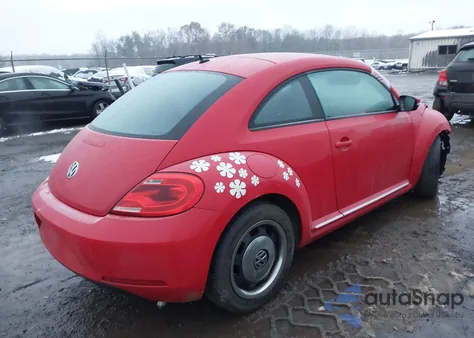 2012 Volkswagen Beetle 2.5L z USA, uszkodzony, nr VIN 3VWJP7AT0CM622520